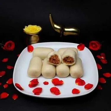 Kova Kajjikayalu  (Khoya Gujiya)