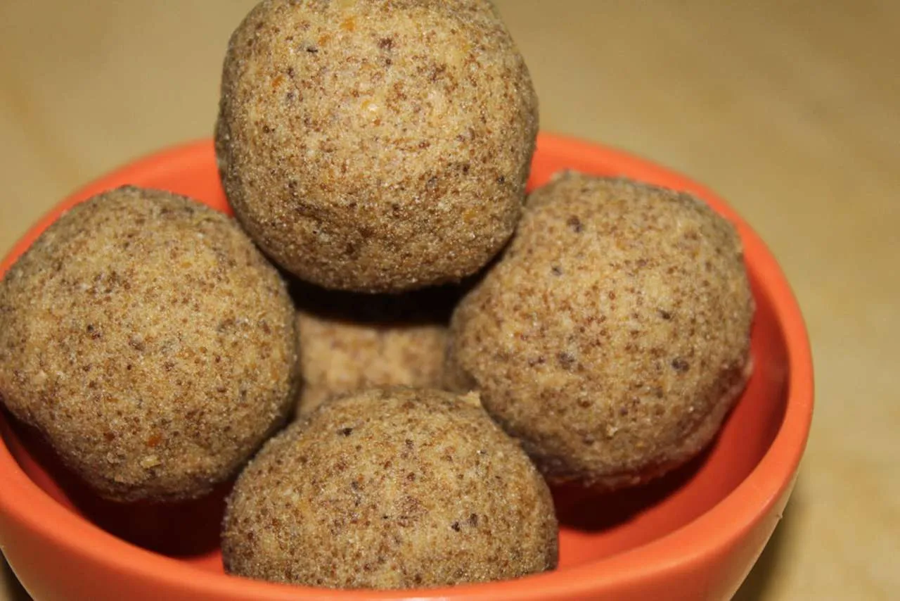 Organic Foxtail Millets Laddu