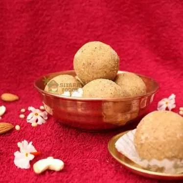 Sugar Minapa Sunnundalu or Black Gram / Urad Dal Laddu