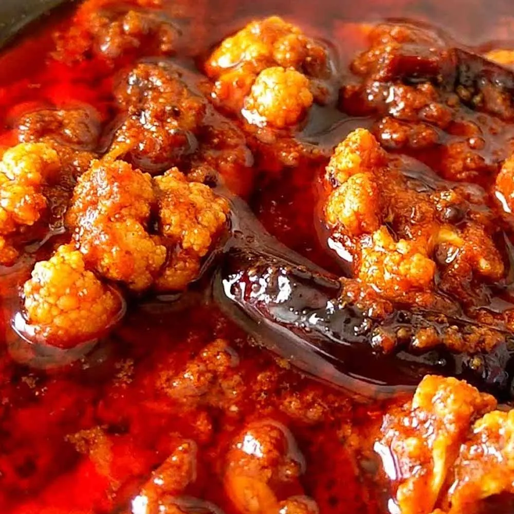 Cauliflower Pickle (Crunchy & Tasty)